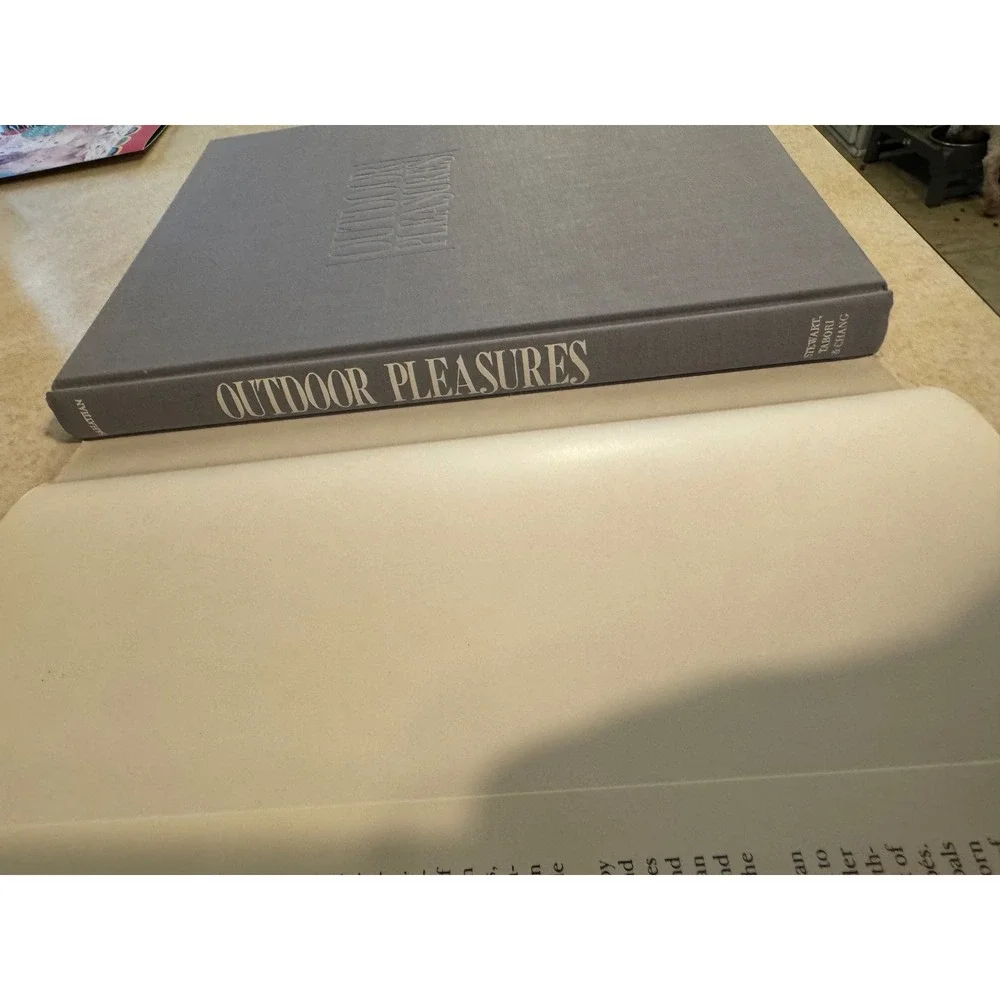Outdoor Pleasures Martha Stewart Elizabeth Sahatjian 1985 First Edition Cookbook